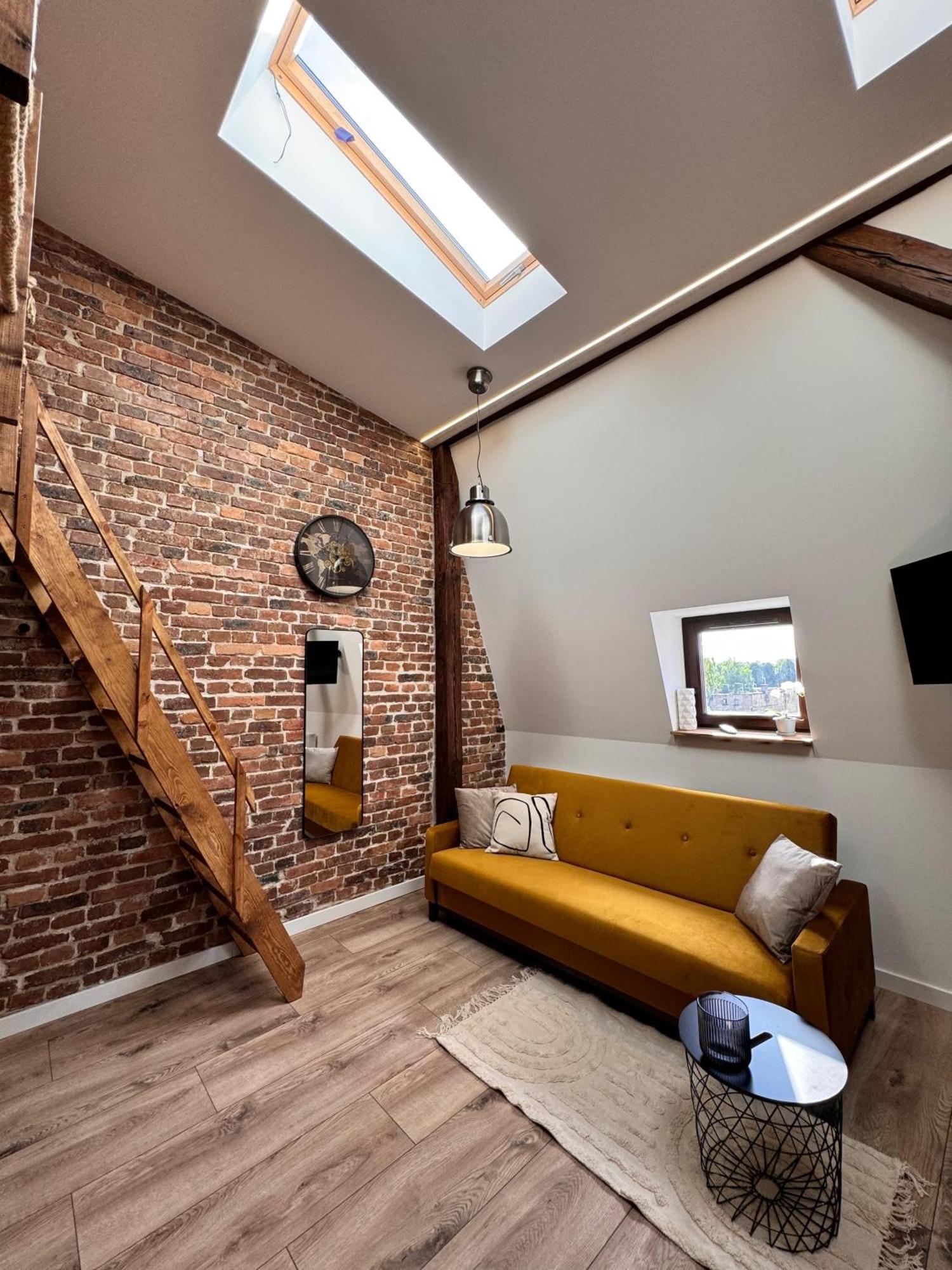 Loft In The City Center By Kobiela Apartments كاتوفيتسه المظهر الخارجي الصورة
