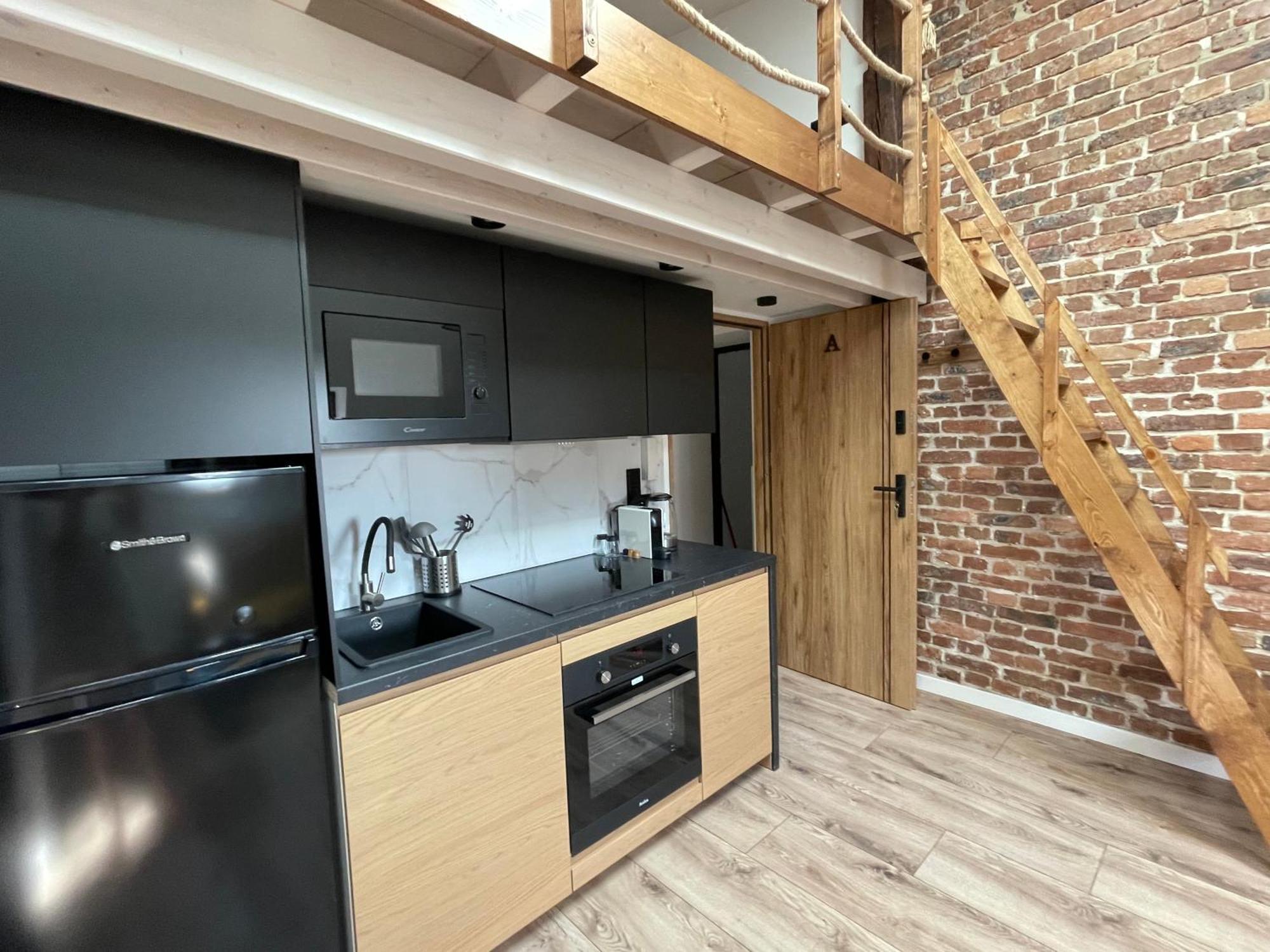 Loft In The City Center By Kobiela Apartments كاتوفيتسه المظهر الخارجي الصورة