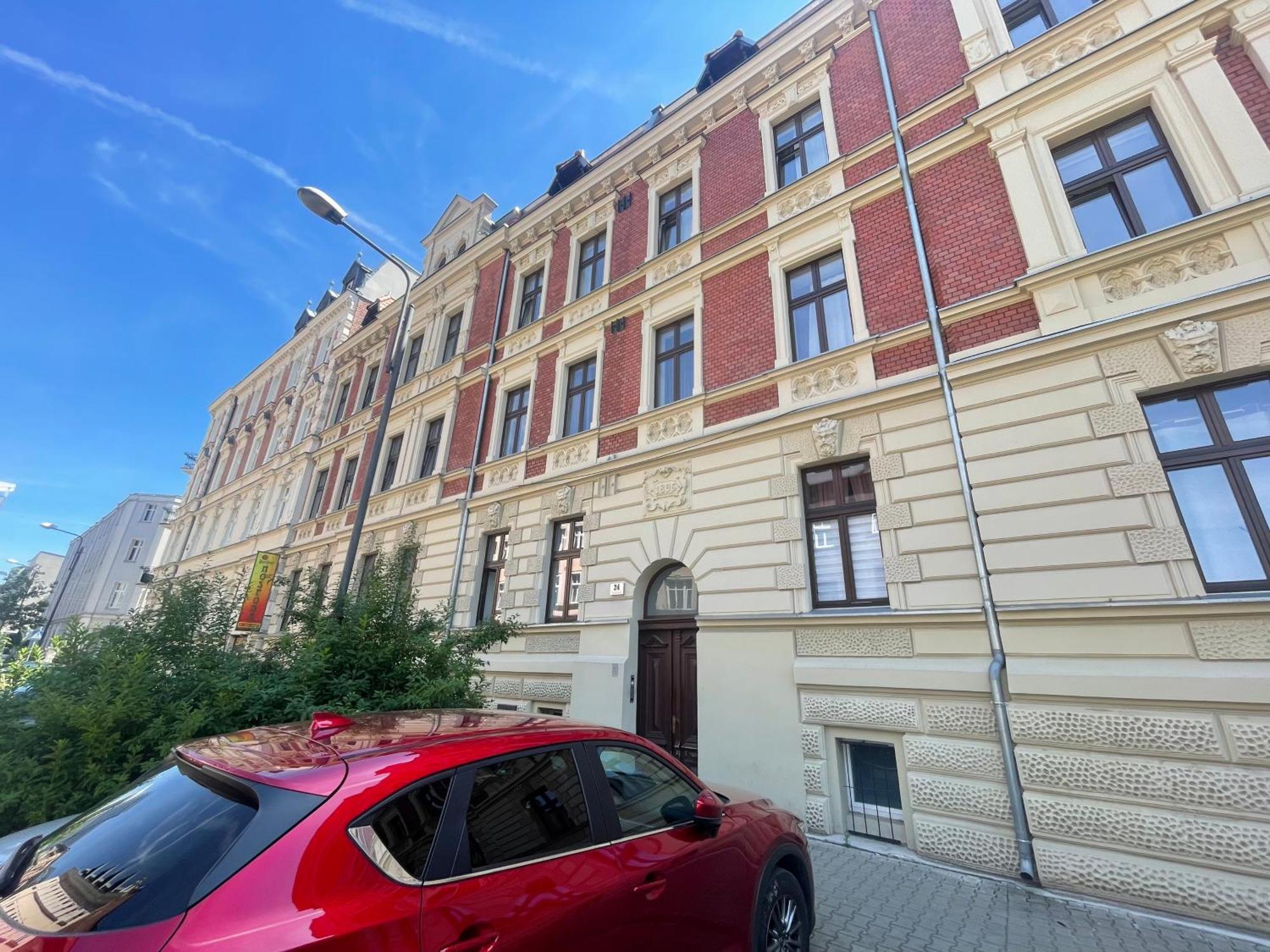 Loft In The City Center By Kobiela Apartments كاتوفيتسه المظهر الخارجي الصورة