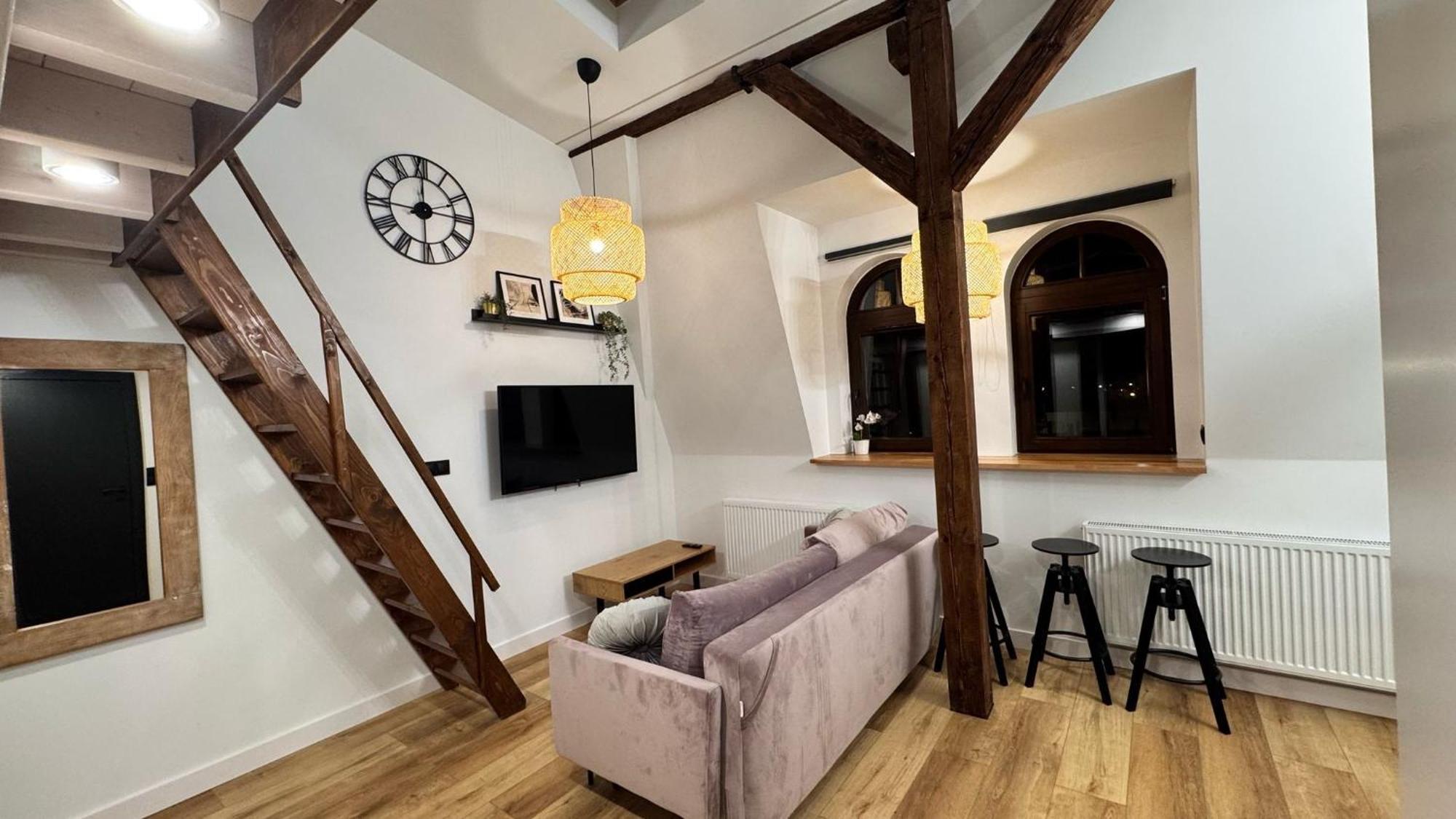 Loft In The City Center By Kobiela Apartments كاتوفيتسه المظهر الخارجي الصورة