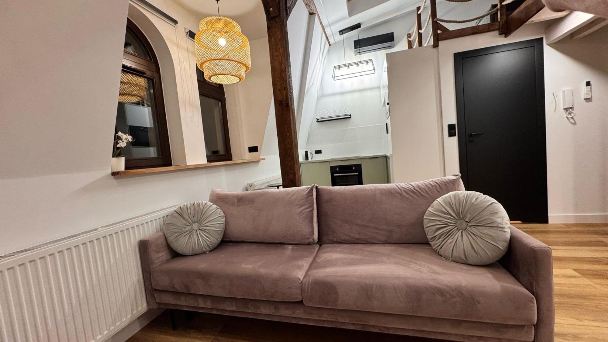 Loft In The City Center By Kobiela Apartments كاتوفيتسه المظهر الخارجي الصورة