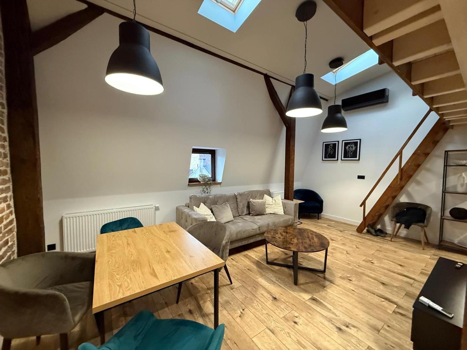 Loft In The City Center By Kobiela Apartments كاتوفيتسه المظهر الخارجي الصورة