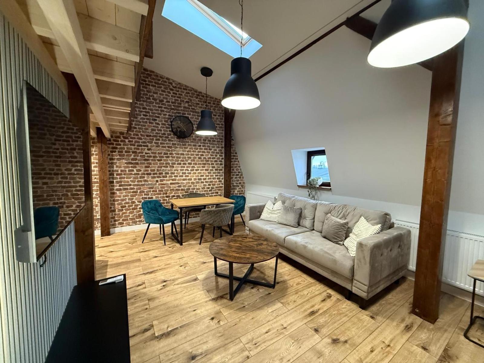 Loft In The City Center By Kobiela Apartments كاتوفيتسه المظهر الخارجي الصورة