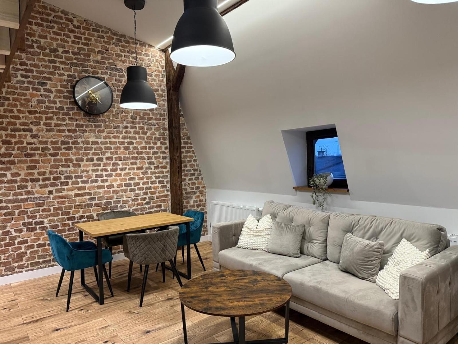 Loft In The City Center By Kobiela Apartments كاتوفيتسه المظهر الخارجي الصورة