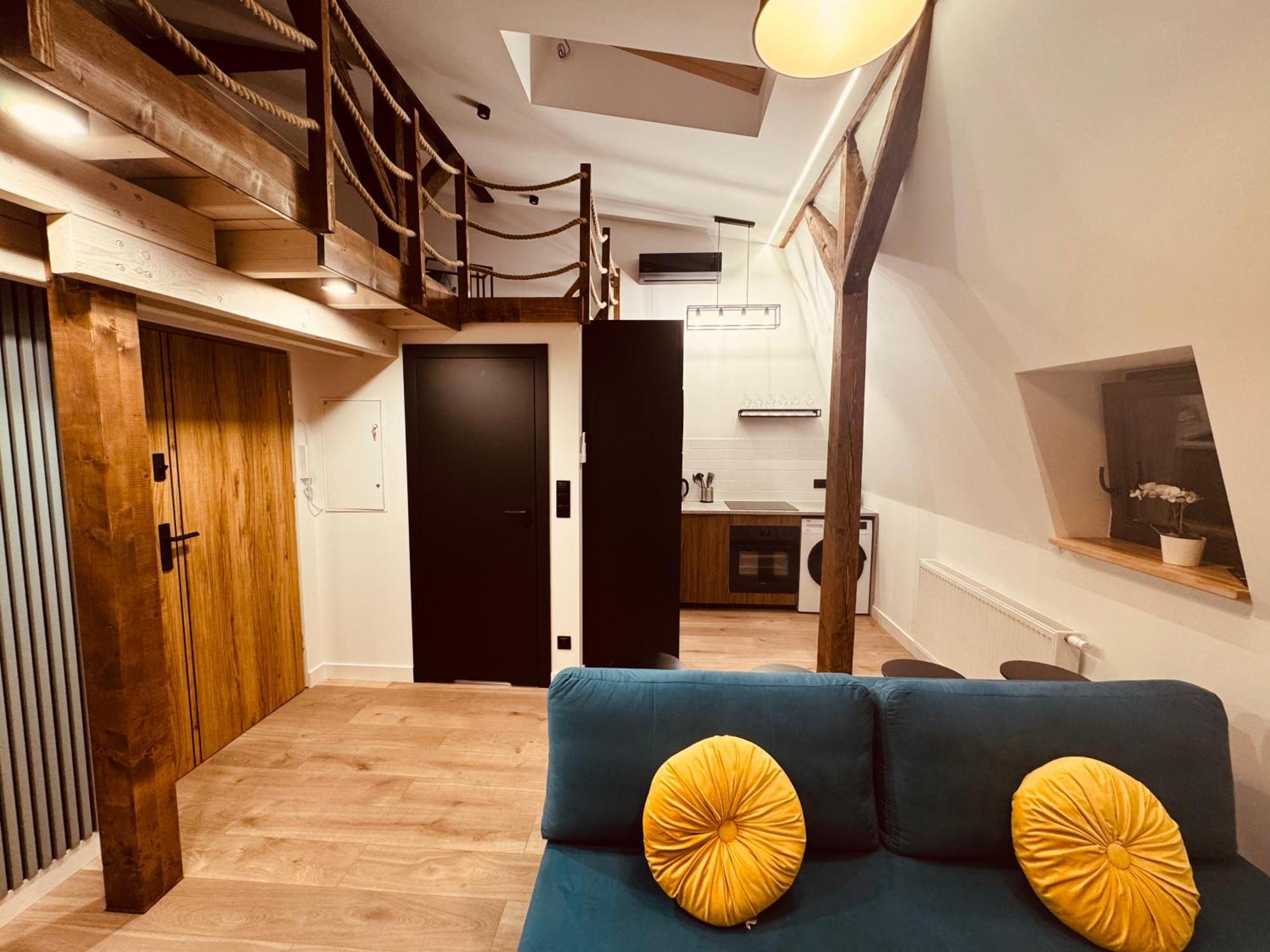 Loft In The City Center By Kobiela Apartments كاتوفيتسه المظهر الخارجي الصورة